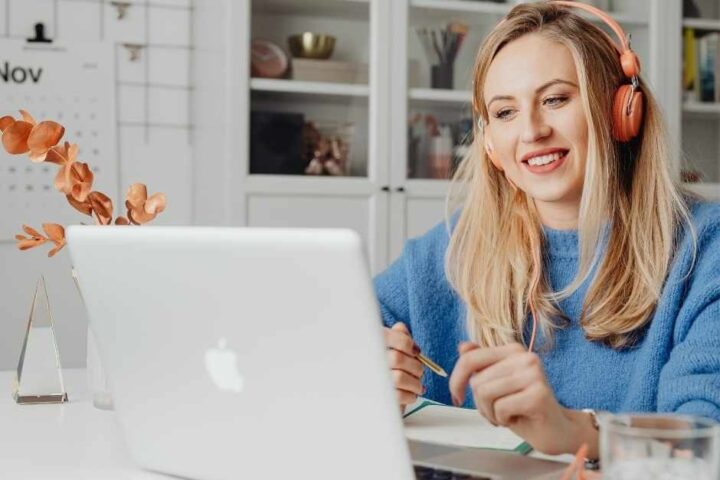 9 AI Business Ideas That Get 10x Earnings for Gen Zs